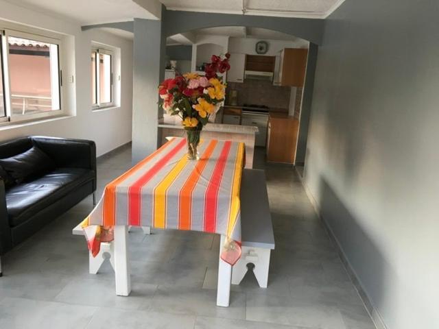 Appartement Rez De Chausse Боллен Экстерьер фото